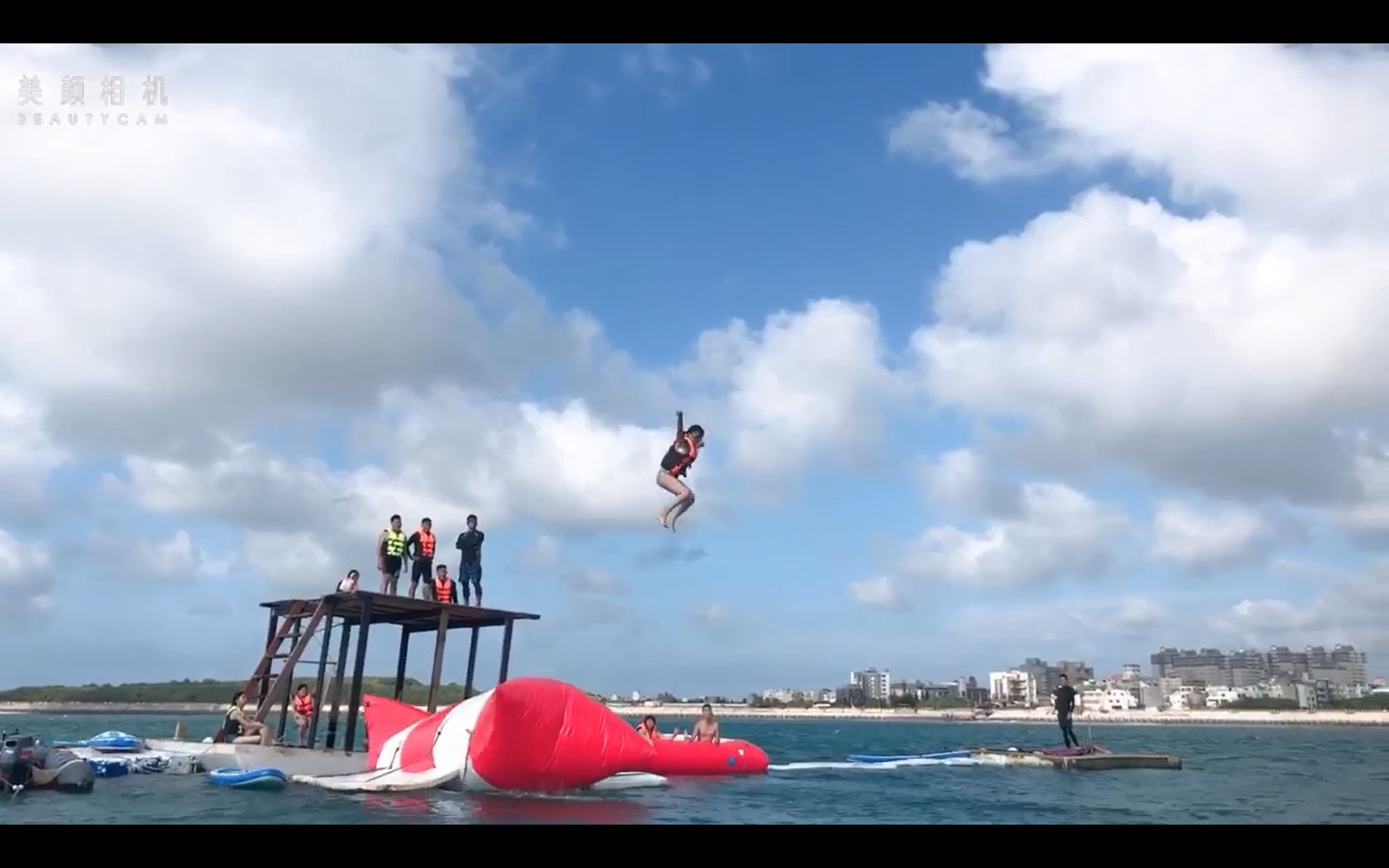 澎湖旅遊-彈跳包水上活動